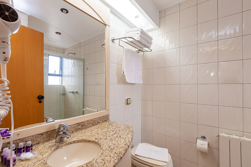 Apartamento Luxo - Triplo - Casal + 1 - Banheiro
