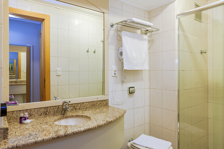 Apartamento Luxo - Duplo Solteiro - Banheiro