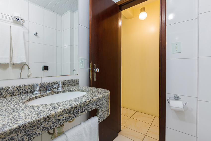 Apto 704 07 - Apartamento Luxo - Triplo Solteiro